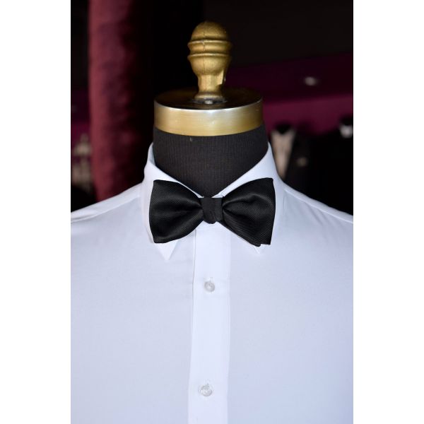 BLACK SATIN BOWTIE WITH TEXTURE, PRE-TIED
