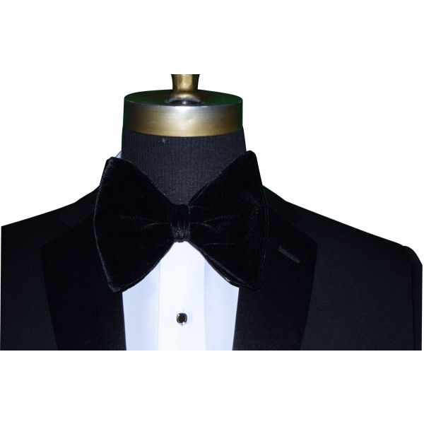 3.75 INCH BLACK VELVET BUTTERFLY BOWTIE, PRE-TIED